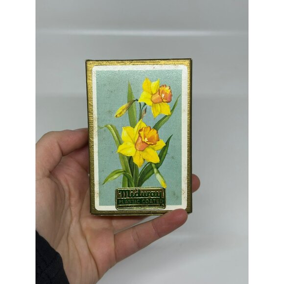 VTGMidway Plastic Coated Playing Cards With Daffodil Design In Gold Textured Box - Picture 1 of 6